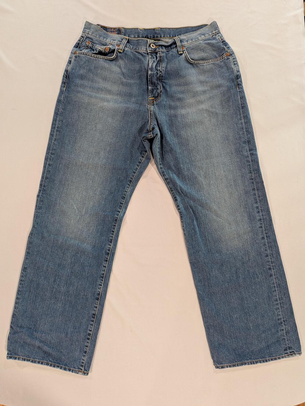 Lucky Brand Dungarees Jeans Mens 36x30 Blue Med Relaxed Straight USA 7100D12